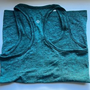 Lululemon tank top